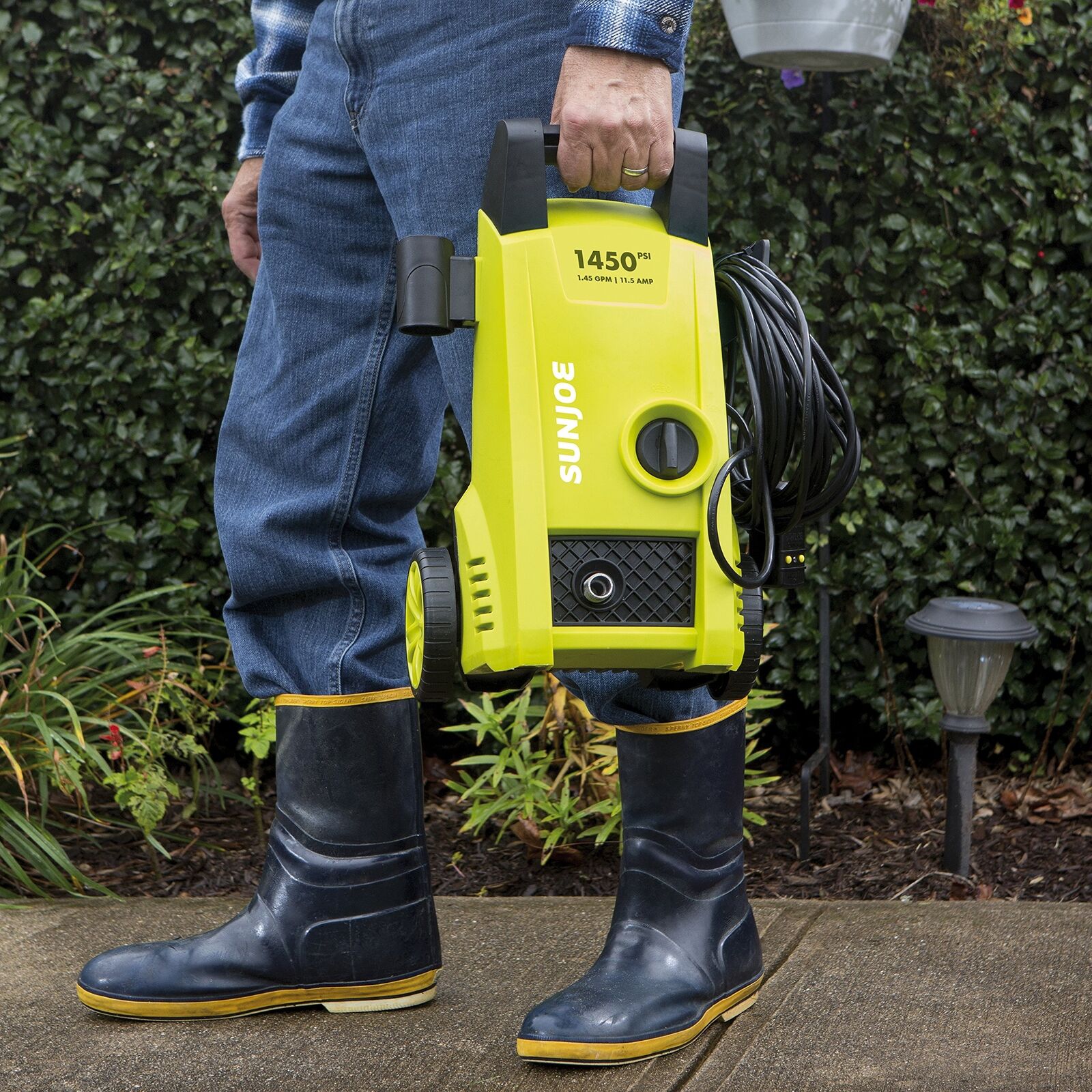Best Portable Pressure Washers (June 2021 Expert Review)