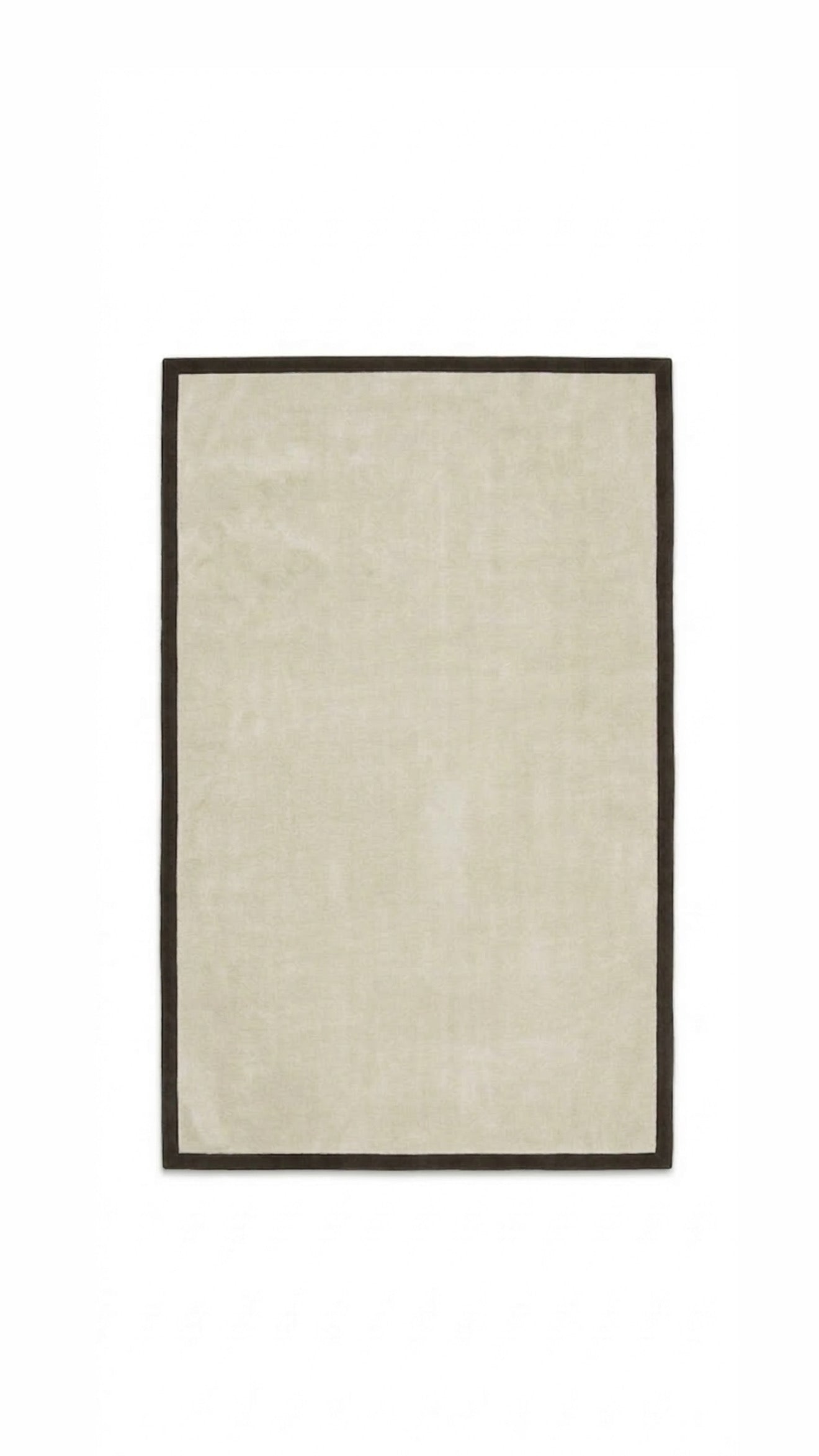 Luxury Bespoke Piped Rug for Elegant Homes